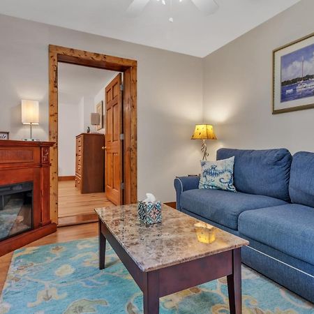Cozy Bungalow Just Minutes From Mystic, Westerly Beaches, Boating And Casinos! Bungalow Groton Kültér fotó