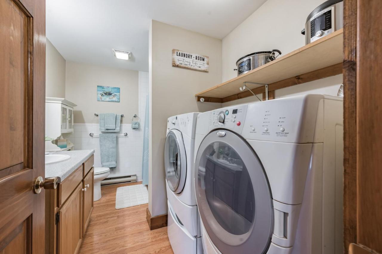 Cozy Bungalow Just Minutes From Mystic, Westerly Beaches, Boating And Casinos! Bungalow Groton Kültér fotó