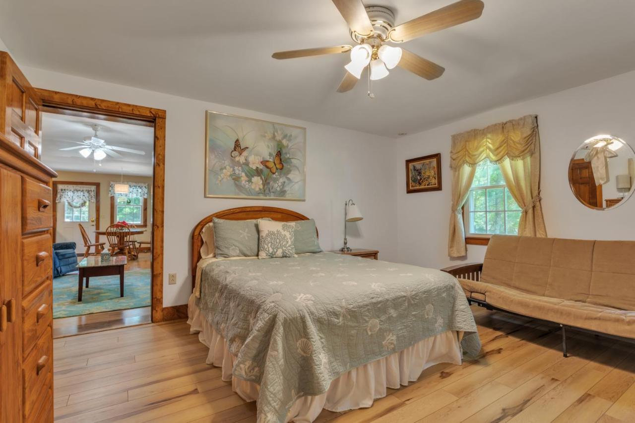Cozy Bungalow Just Minutes From Mystic, Westerly Beaches, Boating And Casinos! Bungalow Groton Kültér fotó