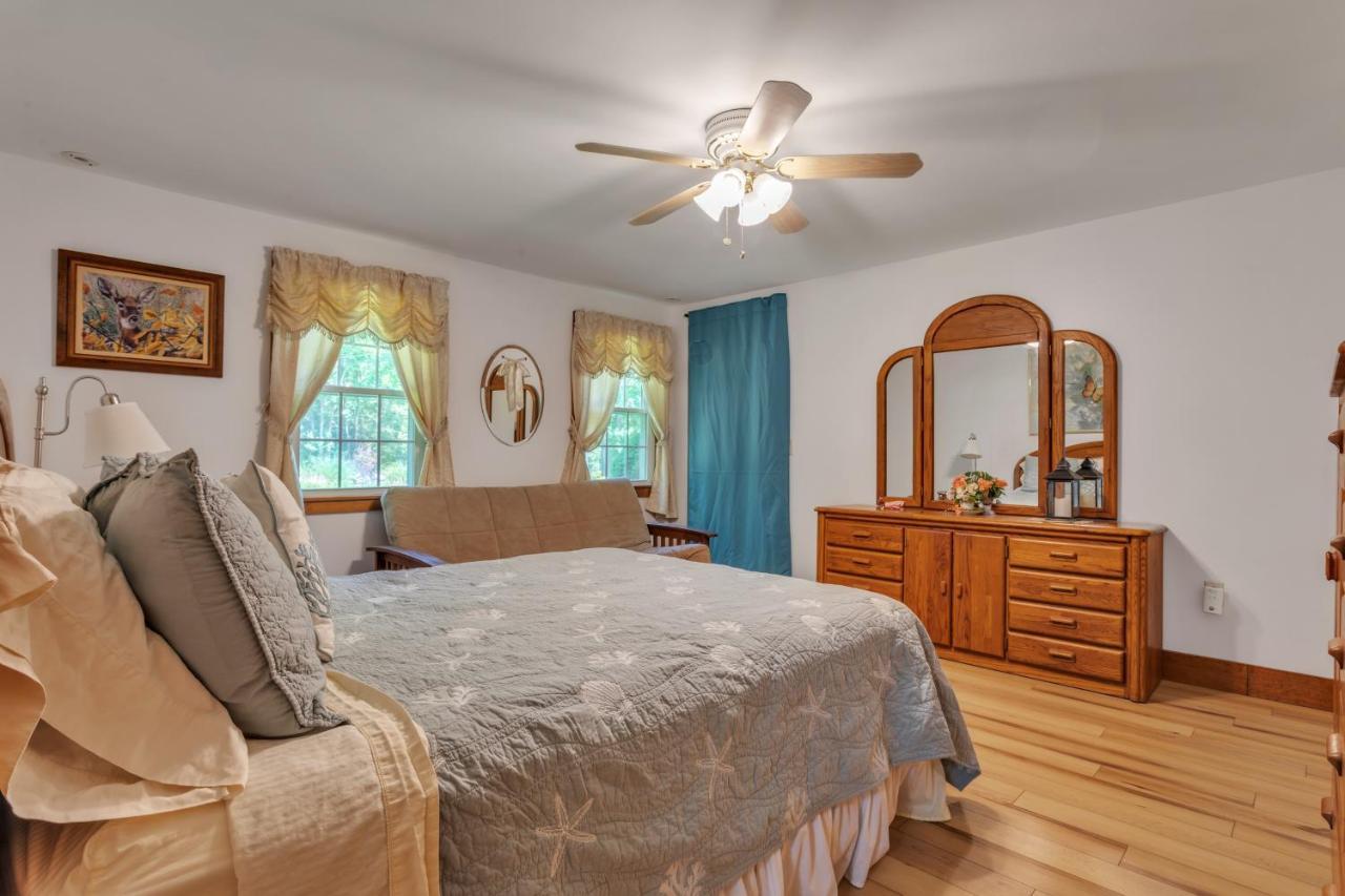Cozy Bungalow Just Minutes From Mystic, Westerly Beaches, Boating And Casinos! Bungalow Groton Kültér fotó